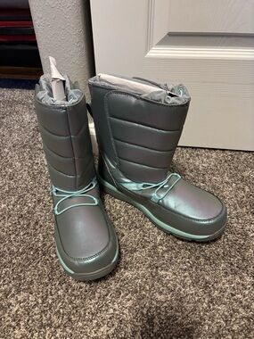 Lands' End Gray and Teal Winter Snow Boots